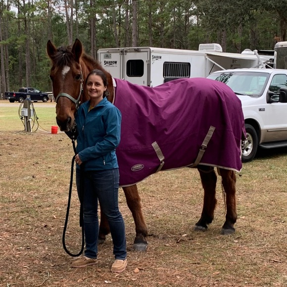 Meet your Posher, Stephanie - Picture 2 of 2